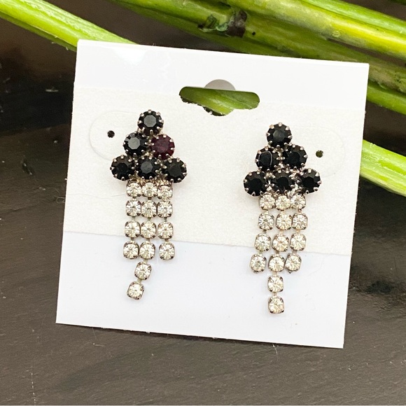 Vintage Deep Garnet Almost Black Rhinestones Waterfall Drop Pierced Earrings - Picture 4 of 10